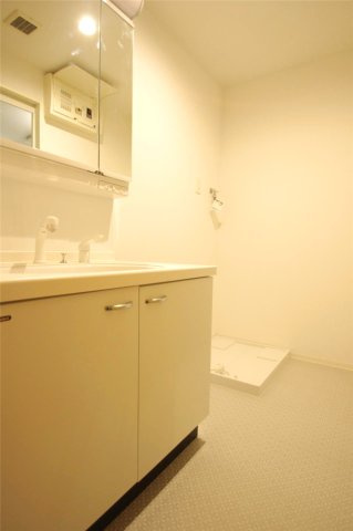 ＳＰＲＩＮＧ長嶺南の独立洗面台