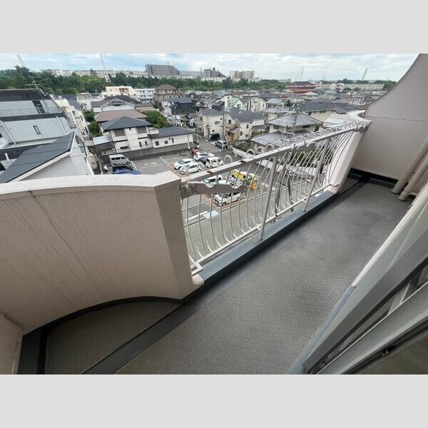 神戸市垂水区学が丘４丁目の賃貸マンションのバルコニー