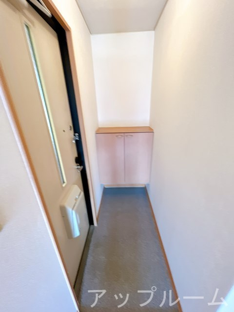 ドシルの玄関