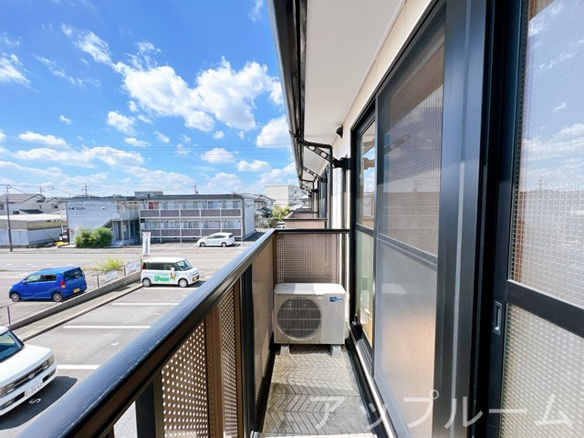 ドシルのバルコニー