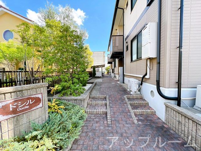 ドシルのエントランス