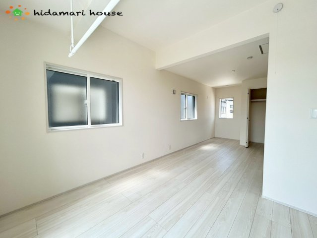 見沼区東大宮3丁目　新築戸建　ブルーミング01の寝室|主寝室：11.7帖