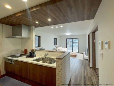 【キッチン】 | 【キッチン　CG家具設置イメージ】
※画像に含まれる家具家電はCGで作成したイメージです。実際の物件には付帯しません。