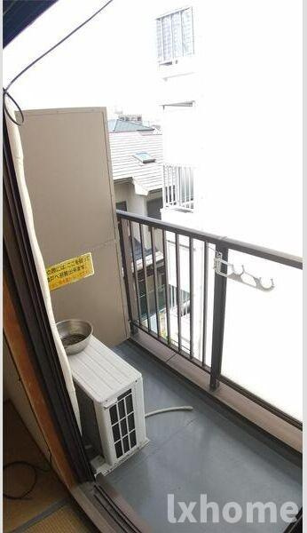 ラ・シャンブルのバルコニー|バルコニーからの眺めを楽しみながら食事をしませんか