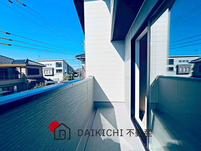 【バルコニー】 | 久喜市本町10期　LIGARE　新築戸建　全3棟　1号棟