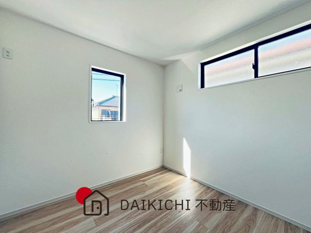 【洋室】 | 久喜市本町10期　LIGARE　新築戸建　全3棟　1号棟