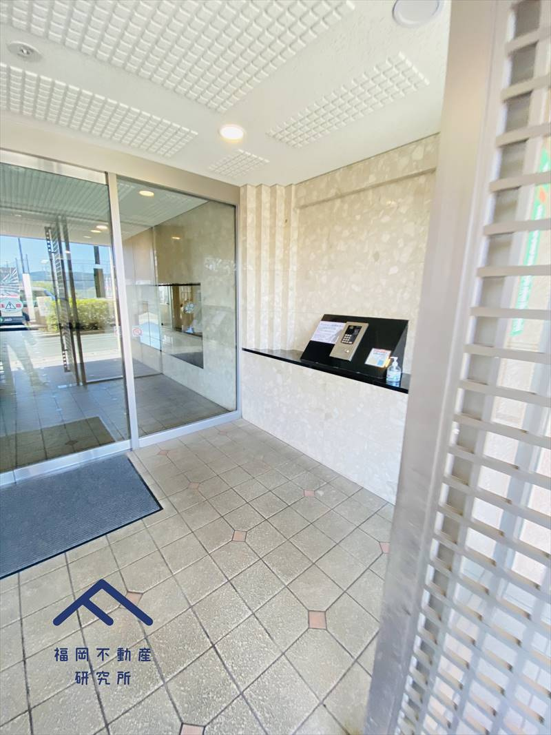 グレイスコート学園前のエントランス