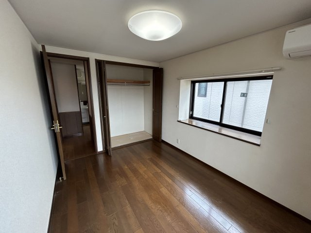 神戸市西区井吹台西町3丁目戸建の洋室