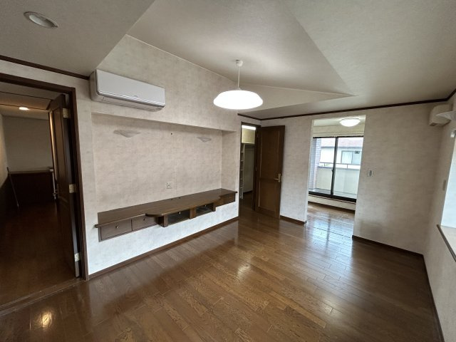 神戸市西区井吹台西町3丁目戸建の洋室