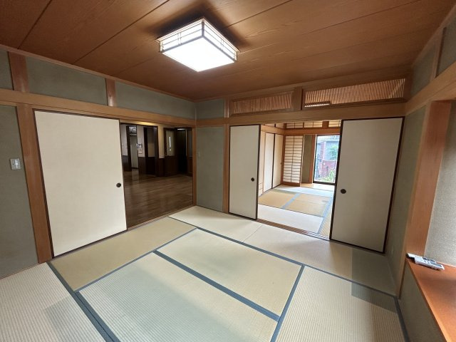 神戸市西区井吹台西町3丁目戸建の和室