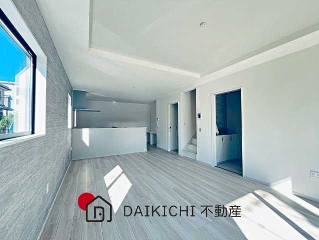【居間・リビング】 | 久喜市本町10期　LIGARE　新築戸建　全3棟　2号棟
