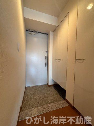 カインドステージ湘南辻堂の玄関|大容量の玄関収納！いつでもスッキリ空間