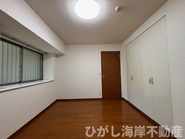 カインドステージ湘南辻堂の寝室|7.1帖のゆったり洋室！大型収納も魅力です