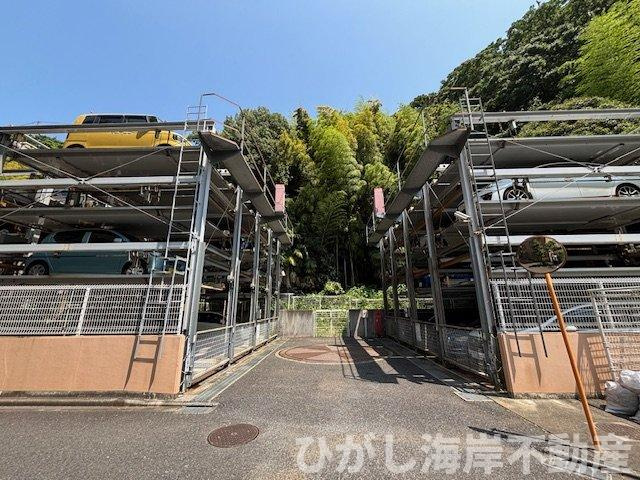 カインドステージ湘南辻堂の駐車場|敷地内駐車場1台付き！マイカー派に安心