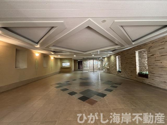 カインドステージ湘南辻堂のエントランス|開放感あるエントランスホール！ホテルライクな空間