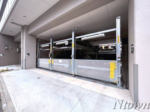 【駐車場】 | S-RESIDENCE上飯田駅前 | 駐車場があるので、車を買う予定の方も安心です