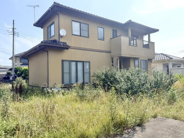 【中古戸建】前橋市六供町2丁目の外観|■外観｜閑静な住宅街で始める新しい暮らし♪開放的な毎日をあなたへ(^^♪