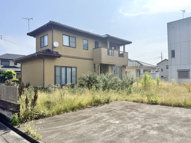【中古戸建】前橋市六供町2丁目の外観|■外観｜親戚や友人を何度でも招きたくなってしまうようなお家です( ＾＾ )