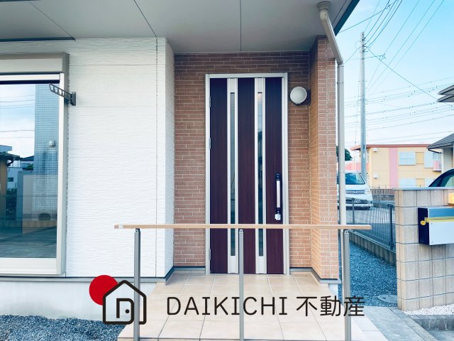 【玄関】 | 加須市東栄2丁目　中古戸建