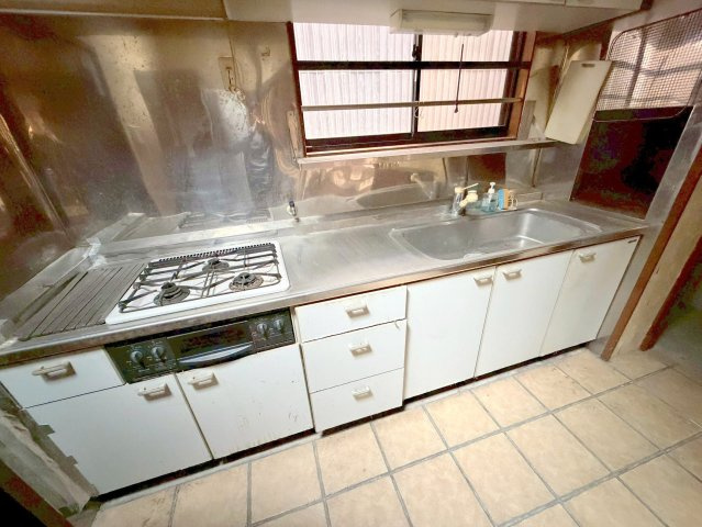 奈良市中町戸建てのキッチン