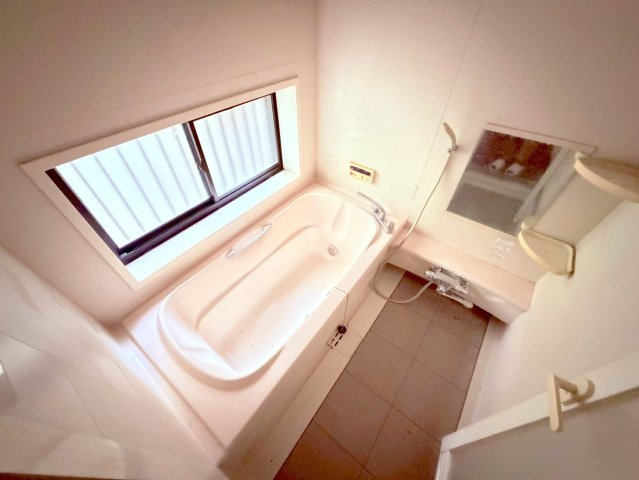 奈良市中町戸建ての浴室