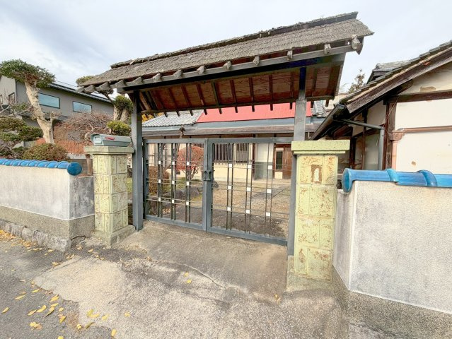 奈良市中町戸建ての外観