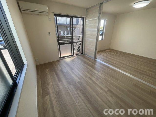 メナージュBの居間・リビング