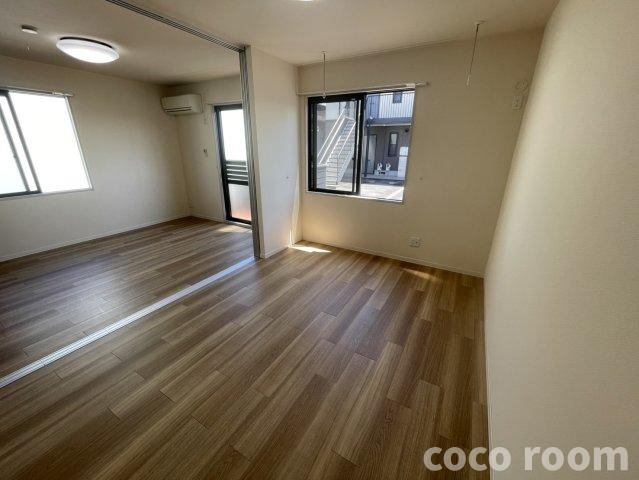 メナージュBの洋室