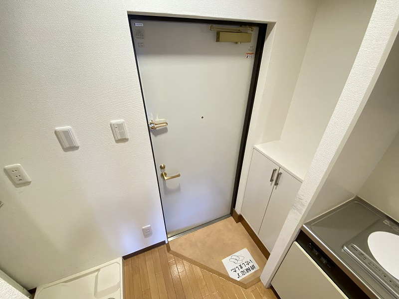 神戸市兵庫区西上橘通１丁目の賃貸マンションの玄関|シューズボックス付き玄関