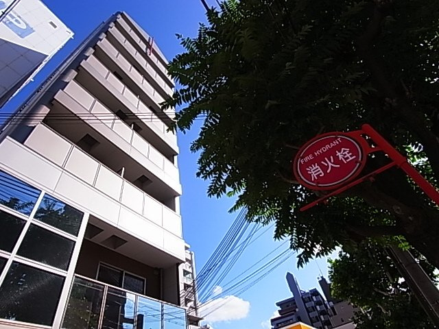 神戸市兵庫区西上橘通１丁目の賃貸マンションの外観