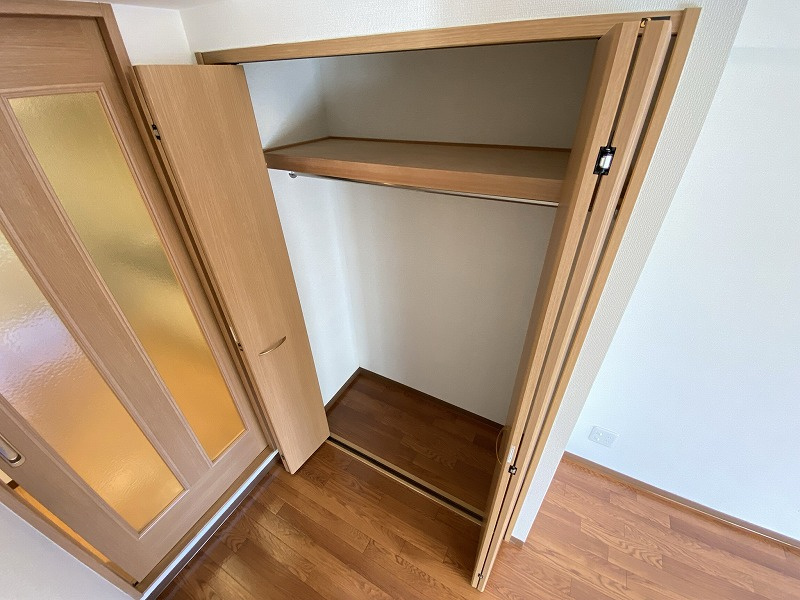 神戸市兵庫区西上橘通１丁目の賃貸マンションの収納|クローゼット