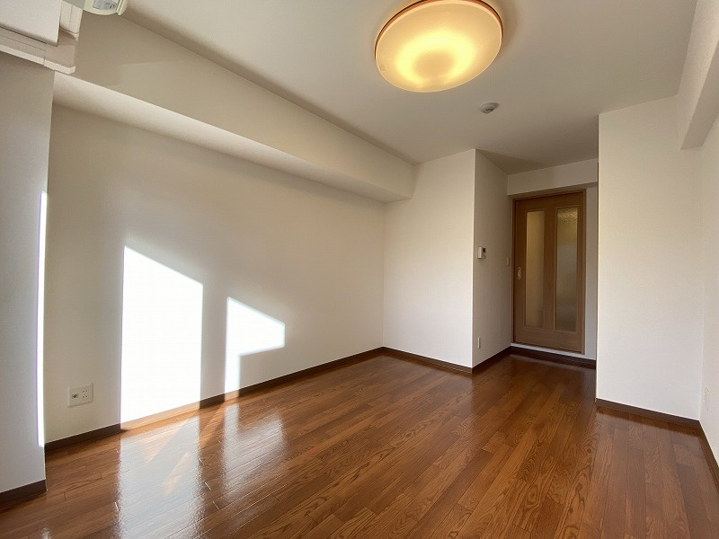 神戸市兵庫区西上橘通１丁目の賃貸マンションの内装|洋室