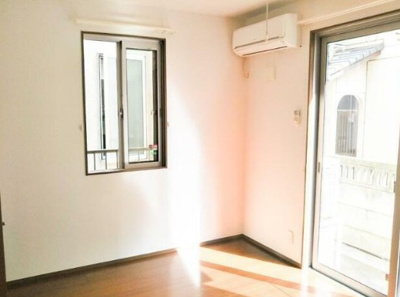 【洋室】 | クワトロテラス南台