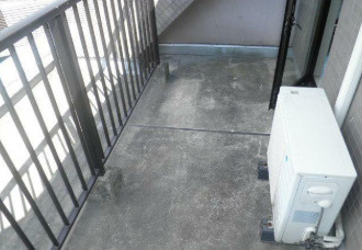 ガラ・シティ高井戸のバルコニー