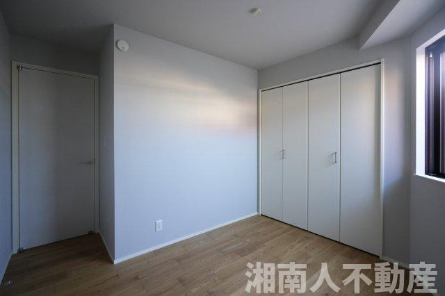 藤沢市川名１丁目１新築戸建の洋室|明るい洋室です