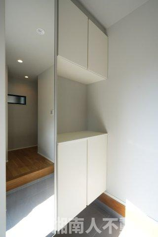 藤沢市川名１丁目１新築戸建の玄関|シンプルで使いやすい玄関です