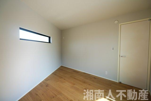 藤沢市川名１丁目１新築戸建の洋室|明るい洋室です