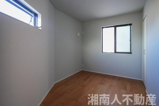 藤沢市川名１丁目１新築戸建の洋室|明るい洋室です