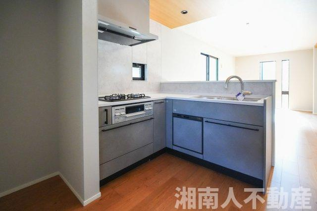 藤沢市川名１丁目１新築戸建のキッチン|キッチンでお料理をお楽しみください
