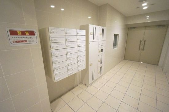 リヴシティ両国参番館のロビー