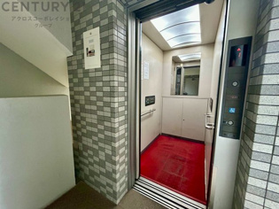 エレベーター付き