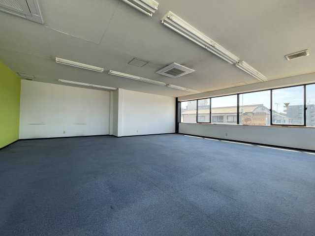 登竜ビルの内装