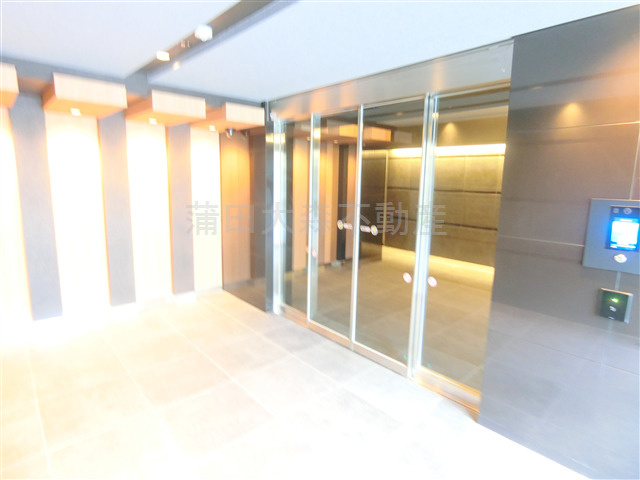 LUMEEDルミード蒲田南のエントランス