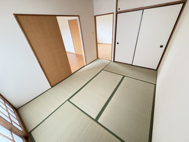 藤マンション大洲の和室