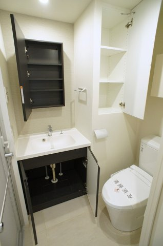 プライムメゾン板橋の洗面所