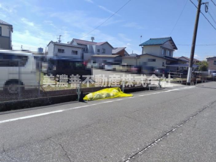 ６５３６６　岐阜市岩倉町土地の外観