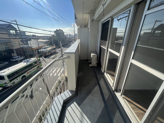 YKハイツ高丸のバルコニー