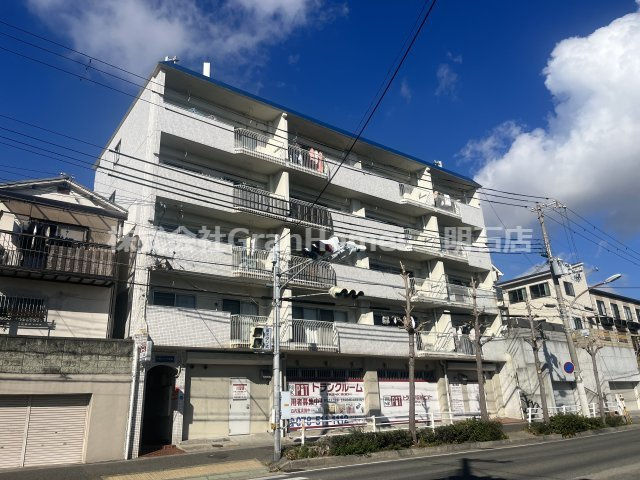 YKハイツ高丸の外観