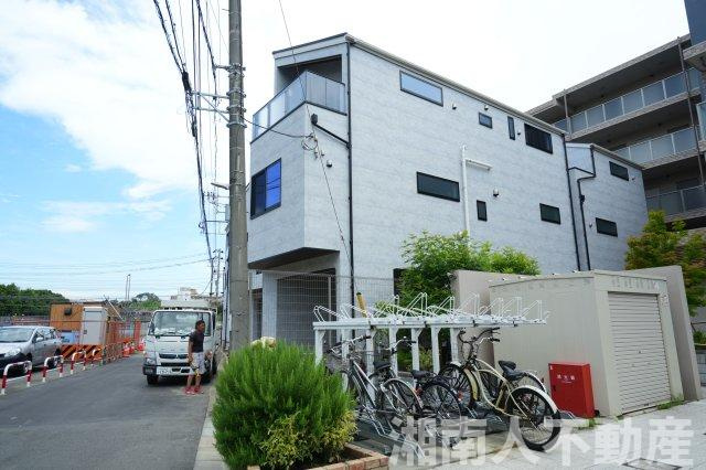 藤沢市川名１丁目１新築戸建の外観|おしゃれな外観です