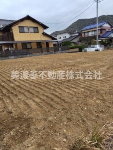 ６５１７６　岐阜市諏訪山３丁目土地の外観